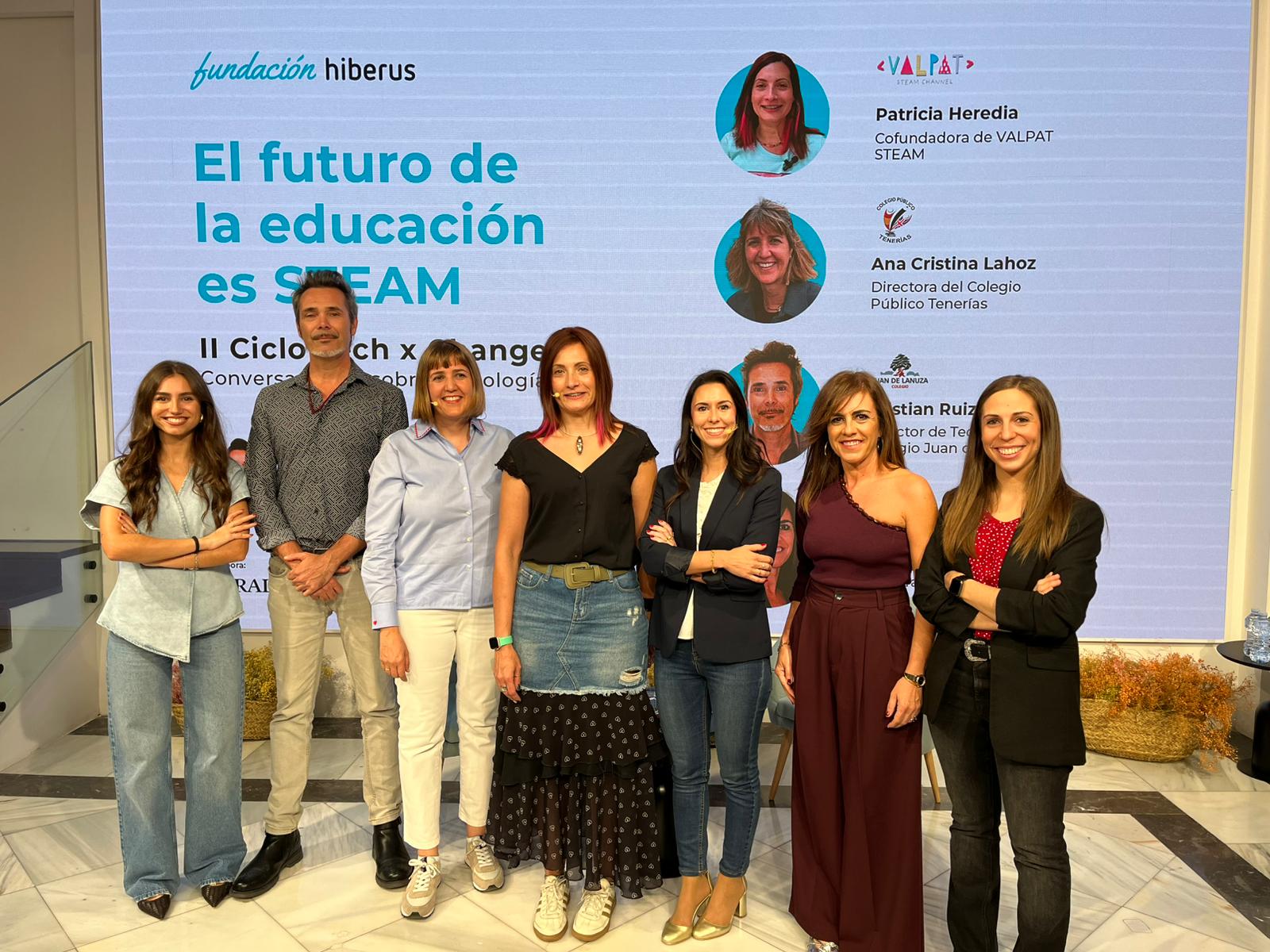 María Pérez, Cristian Ruiz, Ana Cristina Lahoz, Patricia Heredia, Sandra Parrilla, Elisa Moreno y Paula Simón